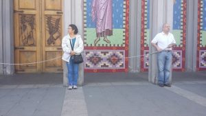 Laicos se toman catedral exigiendo renuncia del Obispo Barros #Osorno