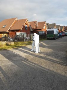 Un niño fue maniatado por sujetos mientras robaban su domicilio en #PuertoMontt.