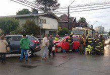 Nueva colisión vehicular en cruce de Cochrane con Amthauer en Osorno