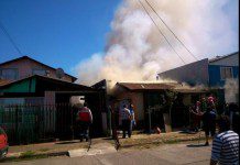 Incendio destruye vivienda en población Carlos Condell