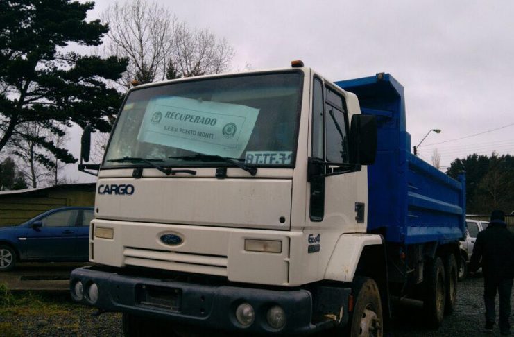 Carabineros de Puerto Montt recuperó un camión robado en San Francisco de Mostazal
