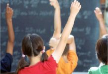 Apoderados de Islote Rupanco se movilizarán por demora en construcción de escuela.