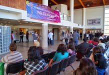 Llaman a autoridades a resolver conflictos con funcionarios del Hospital por problemas de atención.