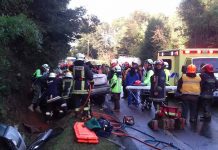 Accidente de tránsito deja trabajador fallecido y 5 lesionados en cuesta cero, región de Los Ríos