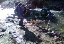 Mueren cuatro personas en Puerto Varas al desbarrancar un jeep en Río Pescado