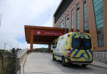 Colisión vehicular dejó una persona muerta y otras cuatro heridas en Ruta 5 Sur.