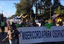 Laicos de Osorno se reúnen con anteriores Obispo de la diócesis en Punta de Tralca.