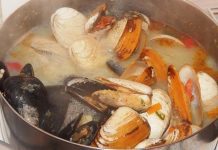 Seremía de Salud llama a consumir mariscos cocidos en Semana Santa