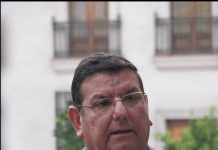 Senador Quinteros expresó su malestar tras renuncia de ex Presidente Lagos