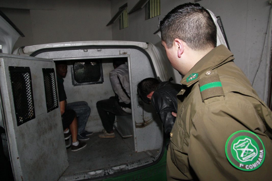 Detencion de asaltantes que atropellaron a Carabineros en Iquique