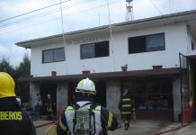 Daños de consideración dejó incendio que afectó a cuartel de bomberos en Río Bueno
