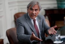 Senador Moreira califica de “polémica artificial” lloquireo de Guiller por falta de financiamiento para su campaña