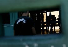 Por entregar información a Gendarmería habrían asesinado a reo en cárcel de Puerto Montt.