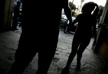 Investigan a hombre que habría violado a menor de edad en Hualaihué.