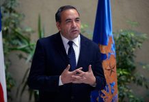 Espinoza defiende los alcances de los viajes y viáticos de parlamentarios