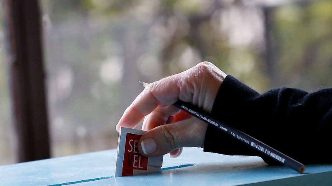 1466356207-auno682122