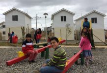 Los Muermos: familias de campamento recibieron llaves de sus nuevas casas