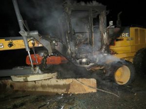 6 máquinas forestales incendiadas en presunto atentado en Río Negro