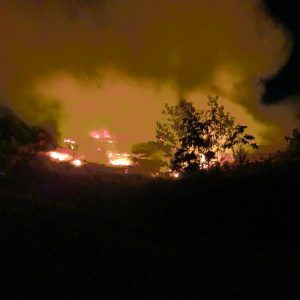 6 máquinas forestales incendiadas en presunto atentado en Río Negro