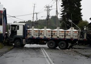 Bloqueos de vías por accidentes de tránsito generaron caos vial en Puerto Montt