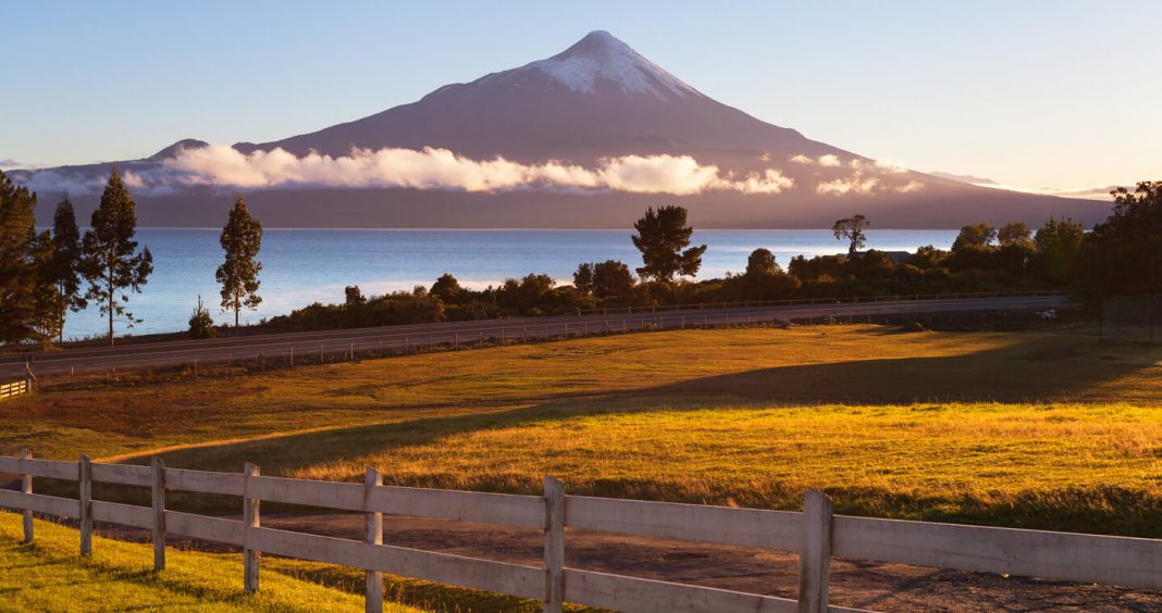 Volcan-osorno-shutterstock-DST211