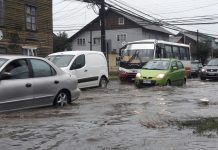 Anegamiento en calle Santiago: «Es algo de todos los años» (Video)