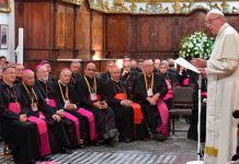 Grupos en apoyo y oposición a obispo Barros en Osorno manifestaron incertidumbre sobre decisión del Papa ante renuncia de los obispos