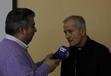 Monseñor Caro en Haciendo Ciudad: «Lo de Barros ha sido importante, pero los medios le han puesto carbón a la hoguera»