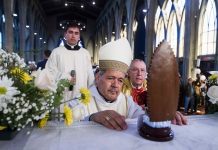 Osorninos se mantienen divididos y expectantes ante posibles renuncias de obispos chilenos