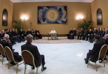 Hoy se realiza la segunda reunión del Papa con los obispos chilenos