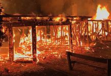 Una casa patronal totalmente destruida en el fundo Huillilebu es el saldo de un nuevo ataque incendiario en La Araucanía