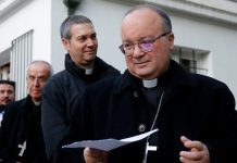 Monseñor Charles Scicluna en balance de su visita a Chile aseguró que el Papa Francisco responderá todas las dudas pendientes