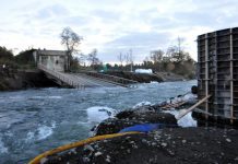 Diputado Fidel Espinoza aportó antecedentes a la Fiscalía por caso Puente Cancura