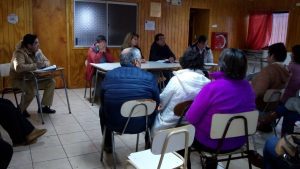 Reunión entre vecinos de Cancura y autoridades ahondó en planes de acción sobre caminos del sector