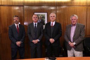 La asociatividad es clave para el Ministro Walker