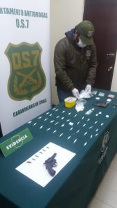 Dos personas detenidas por vender drogas en locales nocturnos de Osorno bajo la fachada de ser vehículo Uber
