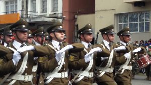 Las imágenes que dejó el desfile civico-militar en Osorno