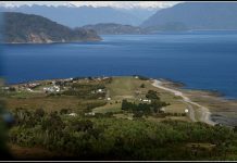 Vecinos de sectores rurales de Hualaihué recibieron asesoría para regularizar sus terrenos