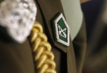 Cadem: 64% de los chilenos considera que Carabineros no se comporta de forma transparente