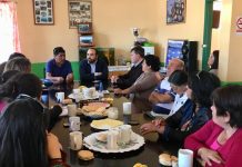 Puerto Montt: Presidente de la DC se comprometió con pescadores de Caleta Anahuac