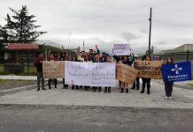 Funcionarios del hospital de Chaitén se manifestaron exigiendo mejores condiciones de equipamiento e infraestructura