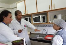 Por un verano más sano: Minsal fiscalizó locales del Mercado Municipal de Osorno