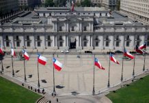 Idea transversal: Diputados proponen autorizar la reelección presidencial inmediata