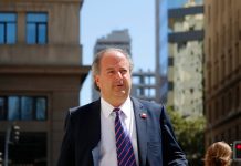 Ministro del Trabajo llamó a rectificar el actuar de los funcionarios públicos que no cumplen con una buena calidad de atención
