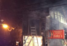 Sin descartar intencionalidad Fiscalia investiga incendio de local comercial en Puerto Montt