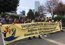UCAM de Puerto Montt realizó manifestación pacífica en la Plaza de Armas