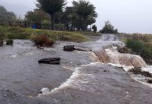 Cochamó presenta problemas de conectividad y aumento de caudales de río a causa del frente de mal tiempo