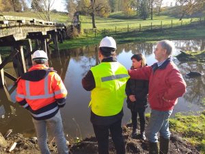 Muncipalidad de Osorno ejecuta obras de reparación de puente San Francisco, sector Remehue