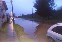 Avenida Costanera sufre anegamiento tras intensas precipitaciones de las últimas horas en Francke