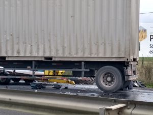 Conductor de tractor falleció tras ser impactado por un camión en ruta 5 - Río Bueno